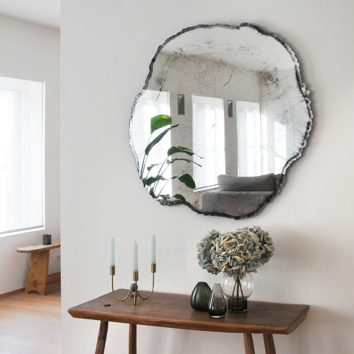 Casa Padrino Luxury Wall Mirror In Tree Disc Design White / Black 101 X 2.5  X H. 98 Cm - Living Room Mirror - Bedroom Mirror - Wardrobe Mirror - with regard to Spiegel Wohnzimmer